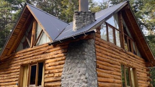 Exterior de nuestra cabaña dentro del Parque Nacional Los Alerces