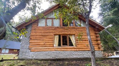 Exterior de nuestra cabaña dentro del Parque Nacional Los Alerces
